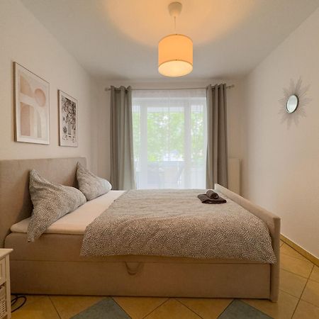 110Qm - 4 Zimmer - Privat Parkplatz - Zentral - Balkon - Mallibase Apartments Kassel Eksteriør billede
