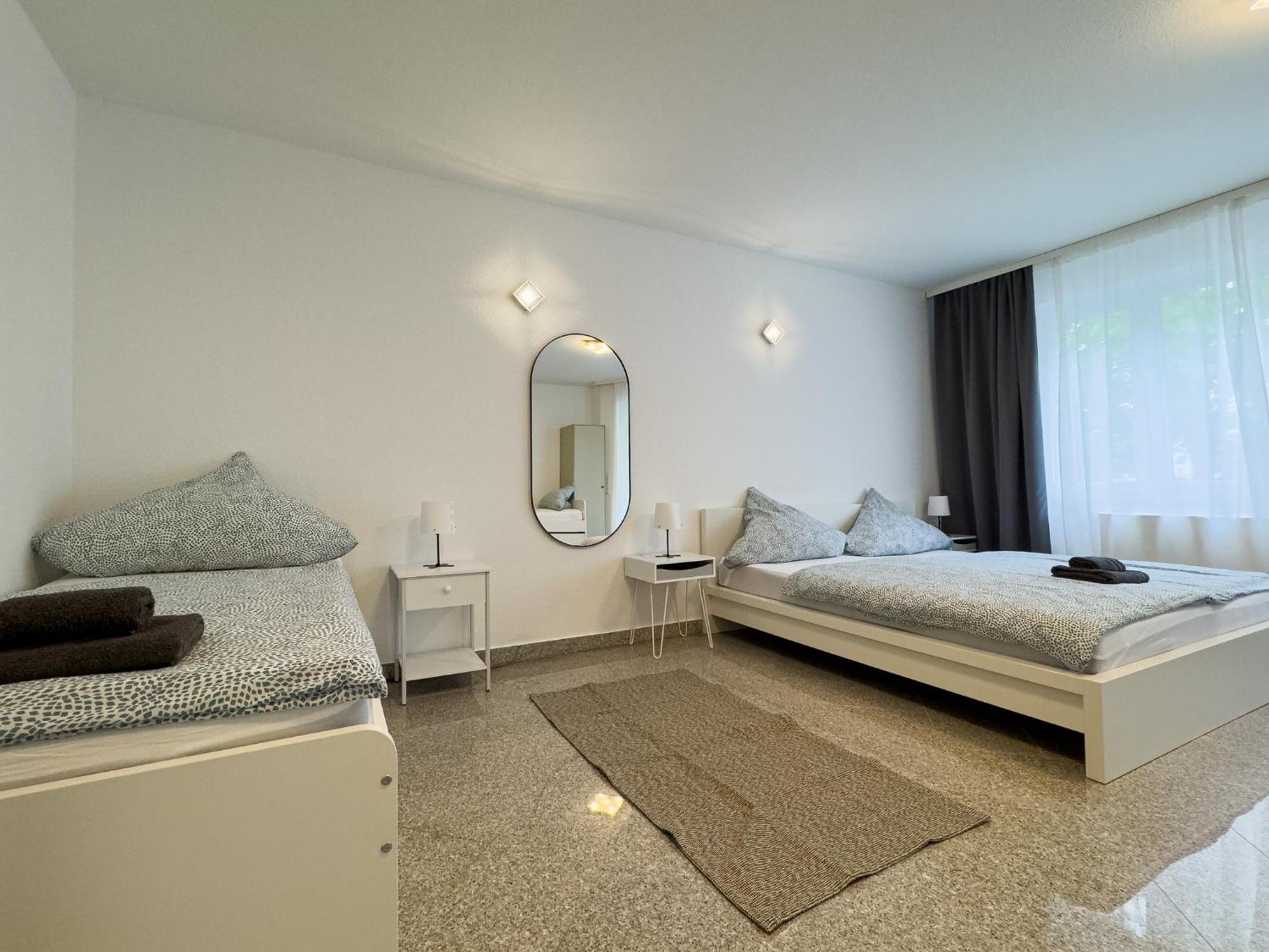 110Qm - 4 Zimmer - Privat Parkplatz - Zentral - Balkon - Mallibase Apartments Kassel Eksteriør billede
